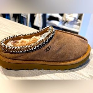UGG Tasman Slipper Authentic Chestnut